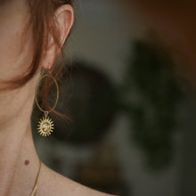 Load image into Gallery viewer, solar magic earrings
