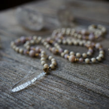 Load image into Gallery viewer, mother wound mala to feel