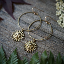 Load image into Gallery viewer, solar magic earrings