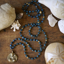 Load image into Gallery viewer, oceania mala