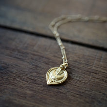 Load image into Gallery viewer, crescent + arrow necklace