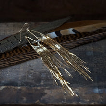 Load image into Gallery viewer, golden waterfall shoulder dusters