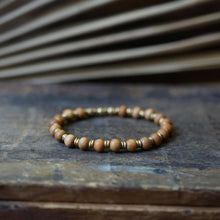 Load image into Gallery viewer, sandalwood bracelet