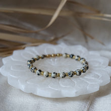 Load image into Gallery viewer, dalmatian jasper bracelet