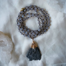 Load image into Gallery viewer, winter&#39;s cave mala