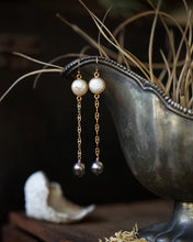 Load image into Gallery viewer, earrings: tethered