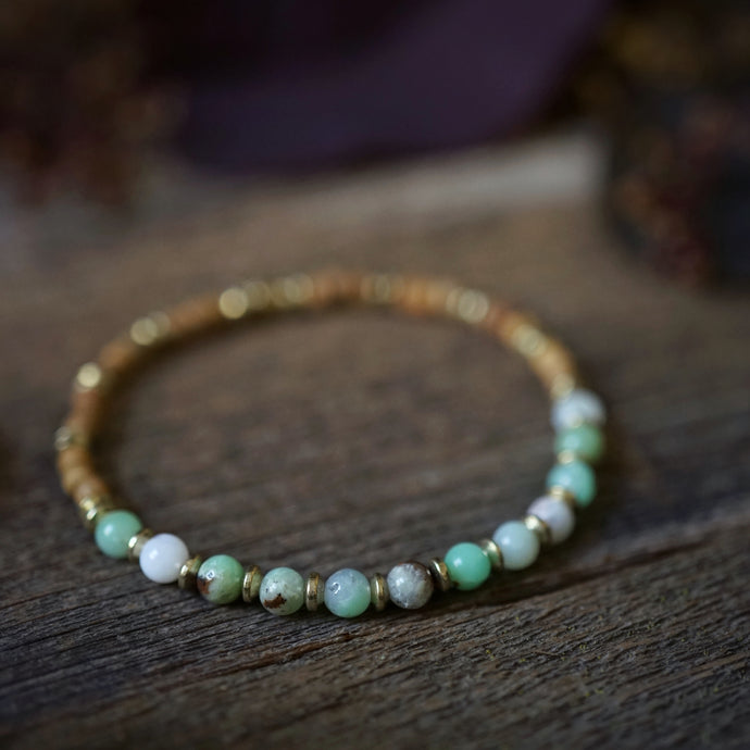 little chrysoprase + sandalwood bracelet
