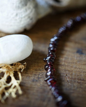 Load image into Gallery viewer, choker: desire