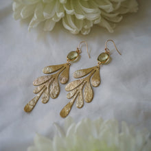 Load image into Gallery viewer, lemon topaz + leafy earrings