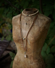 Load image into Gallery viewer, love beads: luster