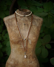 Load image into Gallery viewer, love beads: luster