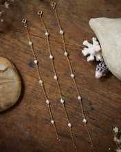 Load image into Gallery viewer, vintage japanese rice pearl bracelet
