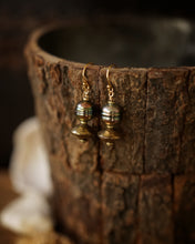 Load image into Gallery viewer, earrings: otherwordly