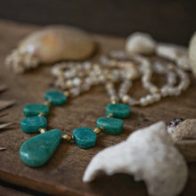 Load image into Gallery viewer, sea spray beaded necklace