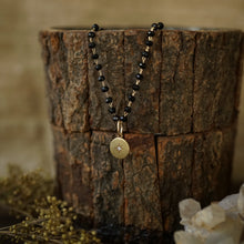 Load image into Gallery viewer, onyx ancestor necklace