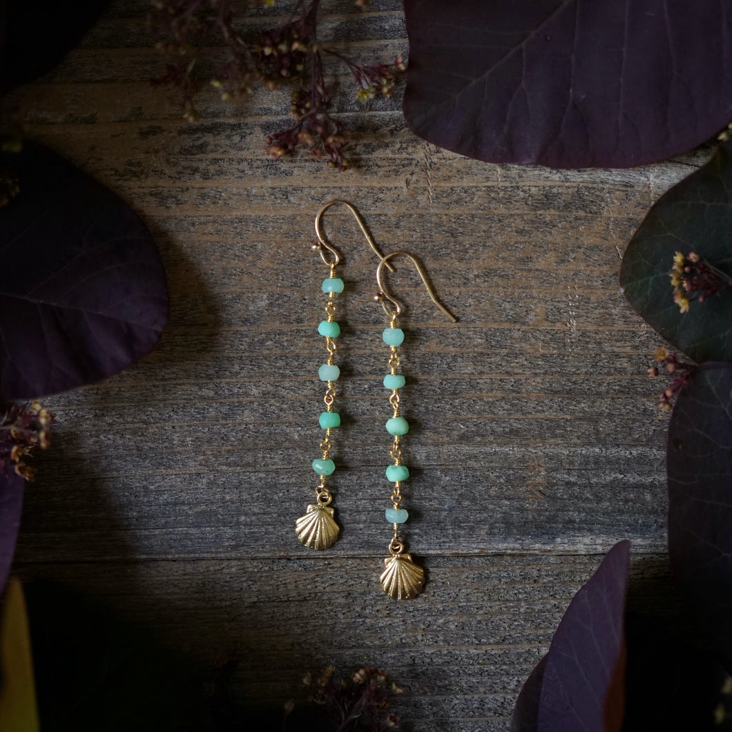 chrysoprase chain + seashell earrings