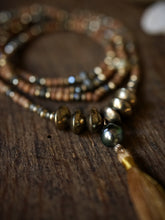 Load image into Gallery viewer, necklace: temple