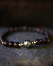 Load image into Gallery viewer, tahitian pearl + rosewood bracelet