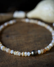 Load image into Gallery viewer, choker: opulence