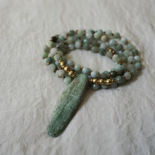 Load image into Gallery viewer, burmese jade + green kyanite mala