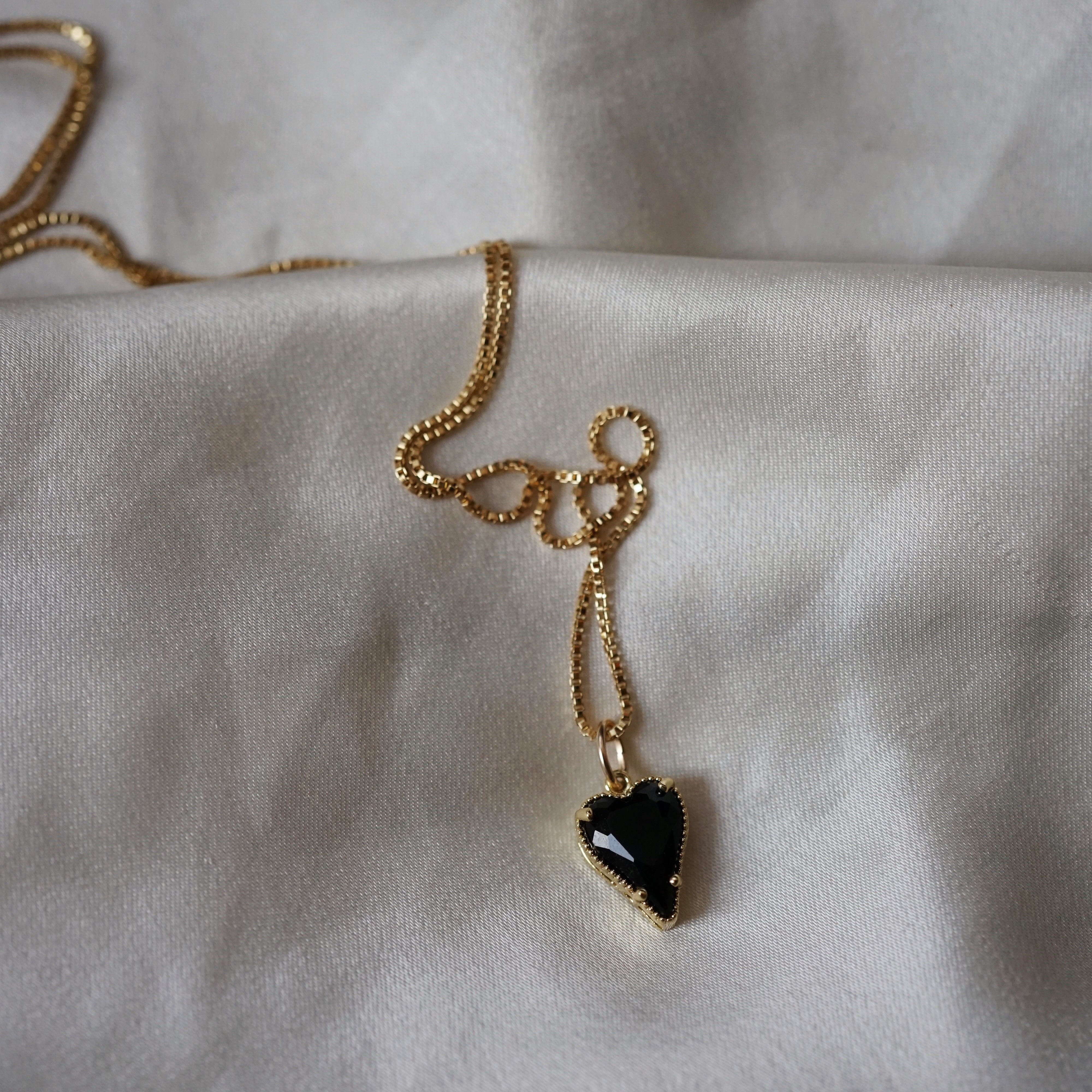black heart necklace – elevate magic jewelry