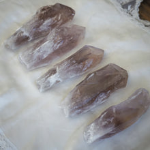 Load image into Gallery viewer, large amethyst points